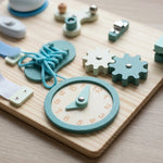 Busy Board aus Holz für unterwegs, 12 Aktivitäten - Vignette | Royaume Montessori - Jouets Educatifs Montessori