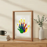 Child Handprint Frame - Vignette | Royaume Montessori - Jouets Educatifs Montessori