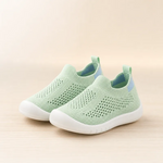 Chaussures Bébé Premiers Pas Antidérapantes - Vignette | Royaume Montessori - Jouets Educatifs Montessori