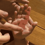 Child Handprint Frame - Vignette | Royaume Montessori - Jouets Educatifs Montessori