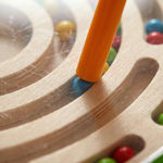 Montessori Animals Magnetic Maze Game - Vignette | Royaume Montessori - Jouets Educatifs Montessori