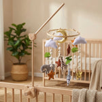 Mobile de lit bébé en bois, thème Animaux sauvages - Vignette | Royaume Montessori - Jouets Educatifs Montessori