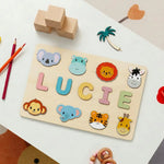 Puzzle Prénom en Bois Personnalisé : Dinosaures, Train ou Zoo - Vignette | Royaume Montessori - Jouets Educatifs Montessori