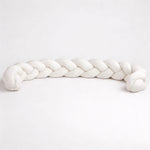 3-Strand Braided Cot Bumper - Vignette | Royaume Montessori - Jouets Educatifs Montessori
