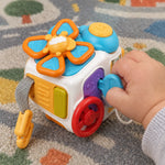 Cube d'Activités Bébé, 10 Petits Défis pour les Mains - Vignette | Royaume Montessori - Jouets Educatifs Montessori