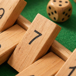 Zoom sur le mécanisme du jeu en bois Montessori