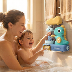 Moment de complicité parent-enfant pendant le bain