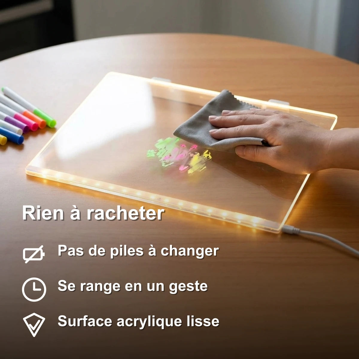 Chiffon qui efface les traits fluo sur la plaque à plat