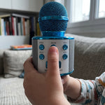 Micro de Karaoké pour Enfant avec Haut Parleur - Vignette | Royaume Montessori - Jouets Educatifs Montessori